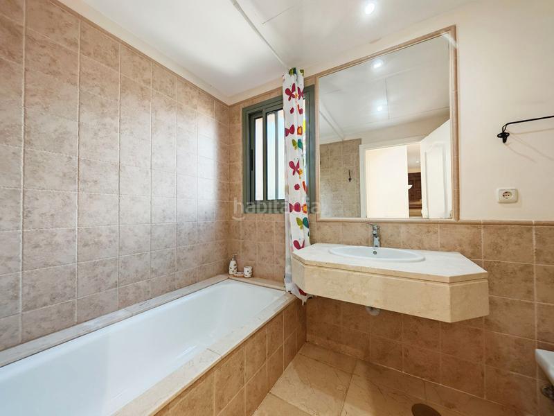 Foto 351251cd-6056-466d-818a-95a2fac5af06. Appartement dans calle pico alcazaba 21 dans Benatalaya Estepona