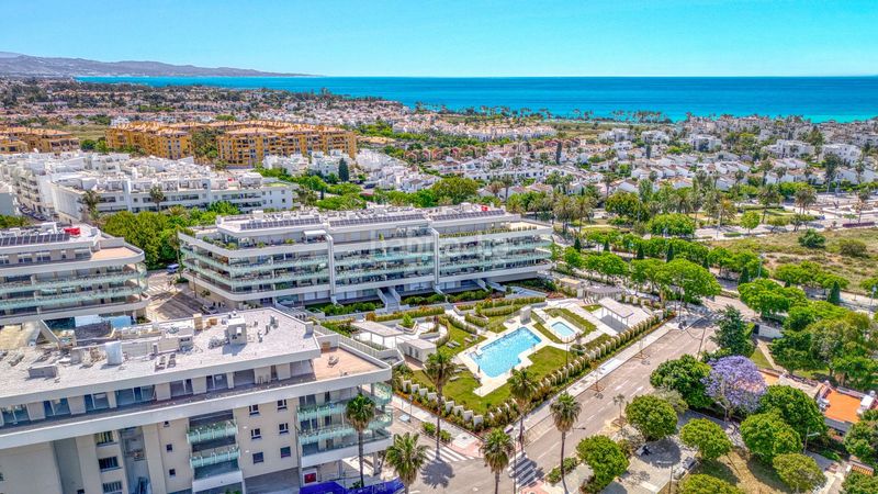 Foto ee2d9843-7984-4b90-8fb8-ddbe2b8c5451. Apartamento en calle pablo picasso 49 en Nueva Alcántara Marbella