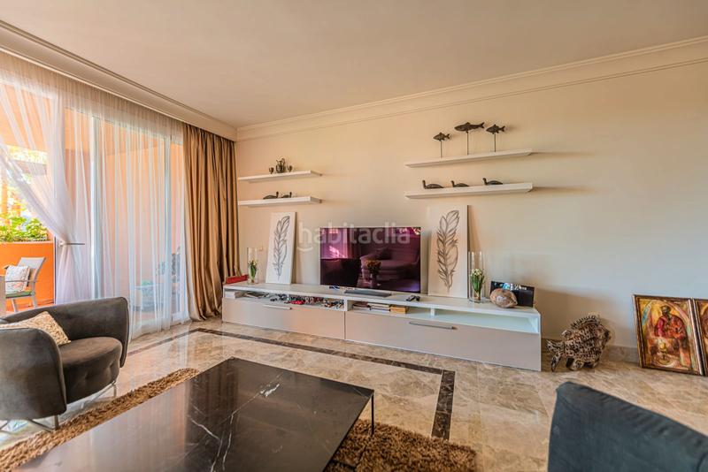Foto 50b093c2-ea34-4527-ba94-4aaacce85573. Apartamento en calle osa mayor 62 en Los Naranjos Marbella