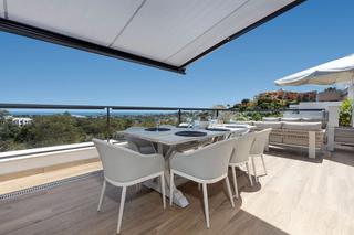 Attico in Urbanización Aloha Lake 18
