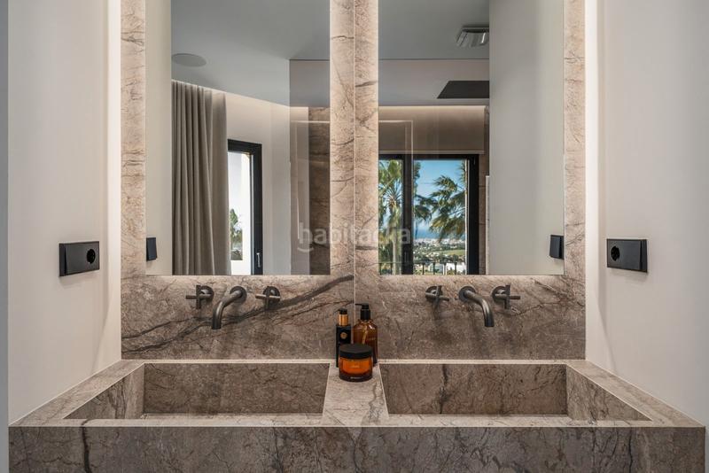 Foto 0af25a4b-4be1-4b4e-a2f3-9935e6d9b3ec. Casa a schiera in avenida tomás pascual 54 in La Quinta Benahavís