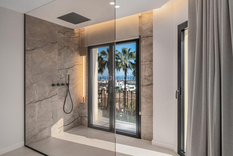 Foto 9441c686-1437-43c6-a484-6d06a0f2cd83. Casa a schiera in avenida tomás pascual 54 in La Quinta Benahavís