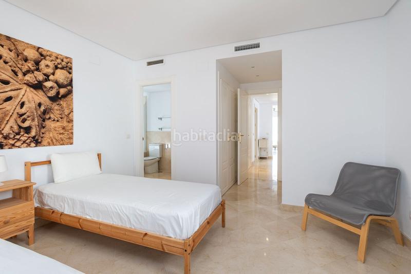 Foto 3a0ce43c-ead6-4fd3-aac8-c00a503e0a91. Apartamento en arrabal aloha golf 91 en Río Real Marbella