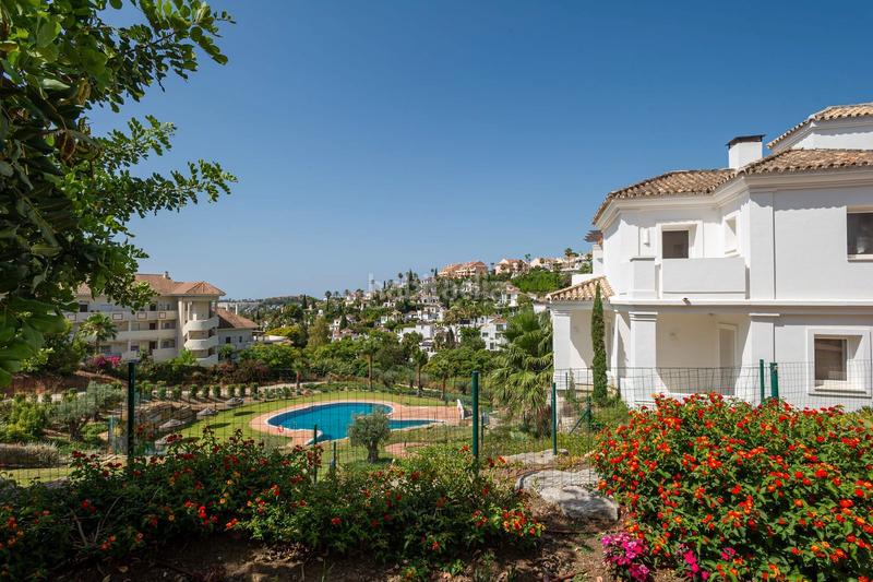 Foto b7f9a5f0-30e9-4ced-a2ea-b695088360f5. Appartement dans arrabal aloha golf 91 dans Río Real Marbella