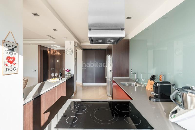 Foto 4a4a8c38-bc8e-4d11-8ff5-3d428281ef9f. Apartment in urbanizacion los aguilares 3a in los arqueros - puerto del almendro Benahavís