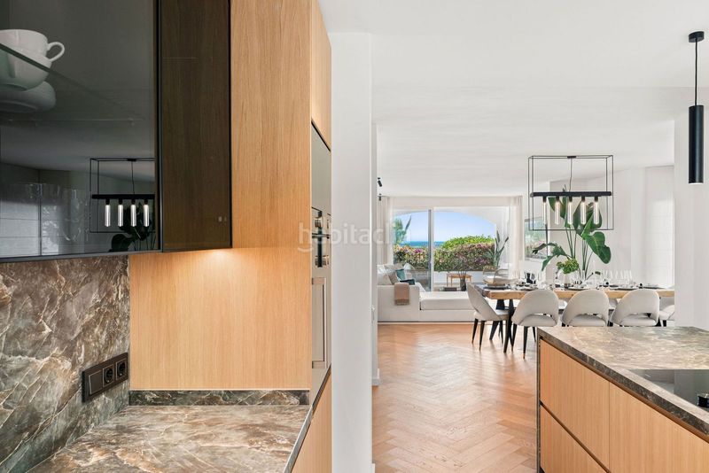 Foto 4832b195-21ef-44b4-b5c8-94882e30f3e7. Casa adossada a carretera istán km. 2 a Nagüeles Alto Marbella