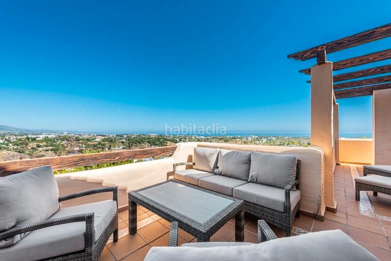 Foto 27f8aac6-52dc-481b-877c-64b5ef300e55. Apartamento en urbanización lomas del conde luque 712 en Benahavís