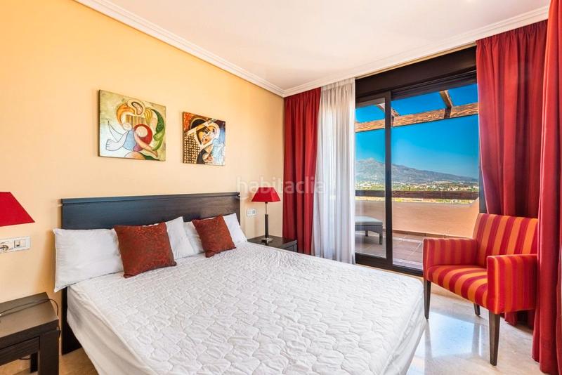 Foto fb54f020-1ab2-4064-a3d3-c315a12d7052. Apartment in urbanización lomas del conde luque 712 in Benahavís
