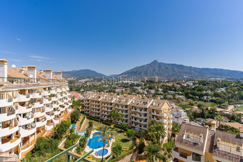 Foto 7e1bbcc8-4b33-47f8-95bf-ffbf910dee4b. Apartament a avenida de manolete 11 a Nueva Andalucía centro Marbella