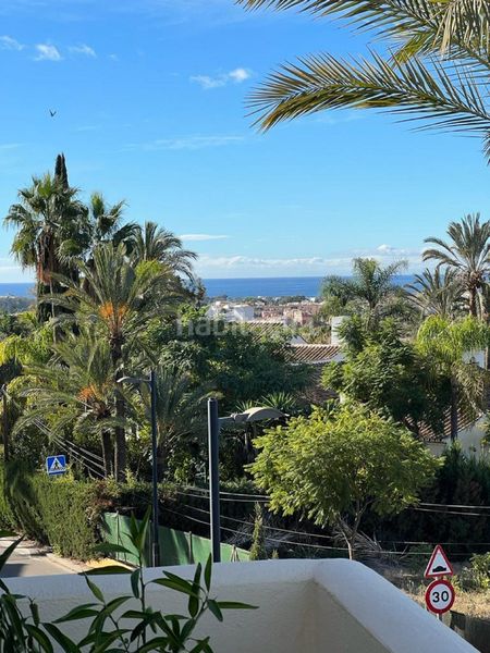 Foto f7b6f154-6c34-4e91-b41e-f27a23a1cca0. Dachwohnung in n/a in Parque Central Estepona