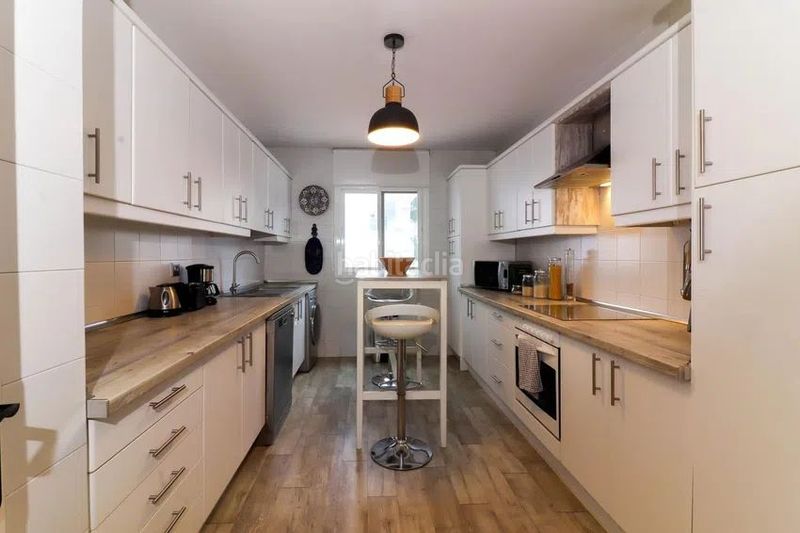 Foto 5ee9d4ea-0fdc-46ab-87df-2f62dc8c9861. Apartament a calle real 17 a Nueva Andalucía centro Marbella