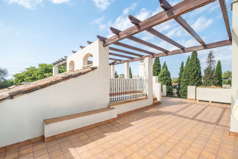 Foto f982b3c0-2183-443a-8024-527bea9f1a2f. Casa a schiera in urbanizacion la meridiana 28 in Marbella