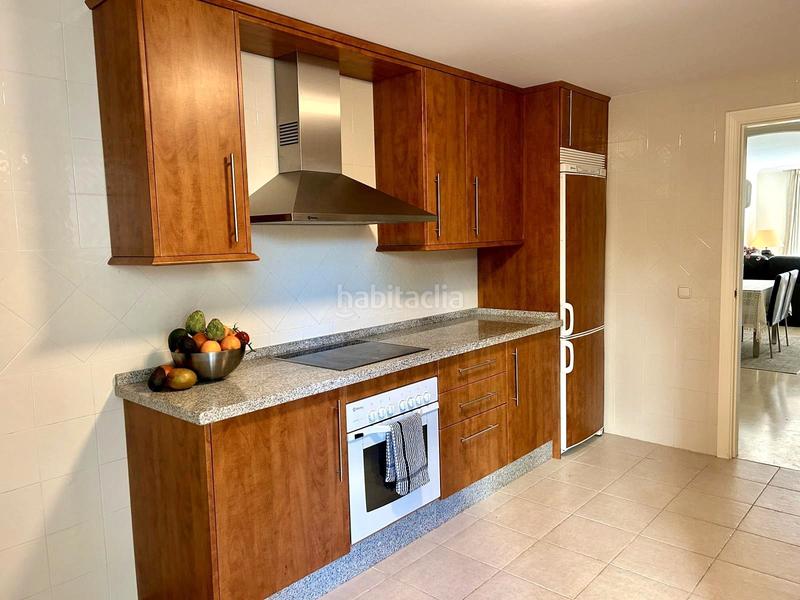 Foto ea883a6b-9416-4ed3-bf3e-769ebad7e0d5. Apartament amb piscina a Elviria Marbella