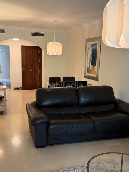 Foto aa6c0f4a-5138-408d-8c73-ec2c670c67c5. Appartement avec piscine dans Elviria Marbella