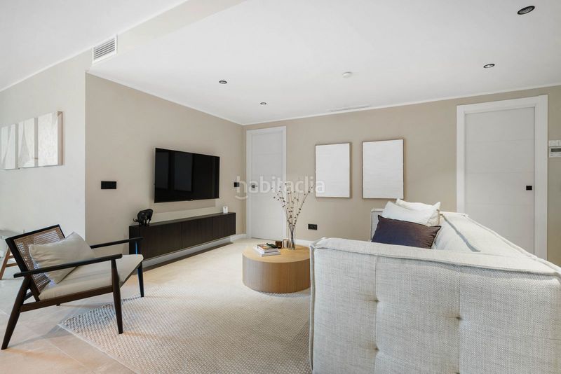Foto c0447495-9988-47e3-b080-25083d69d86e. Apartament amb piscina a Puerto Banús Marbella