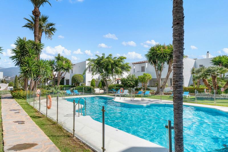 Foto db0edd3f-7ecf-4ba6-abfa-a28a57940497. Appartement mit pool in Puerto Banús Marbella