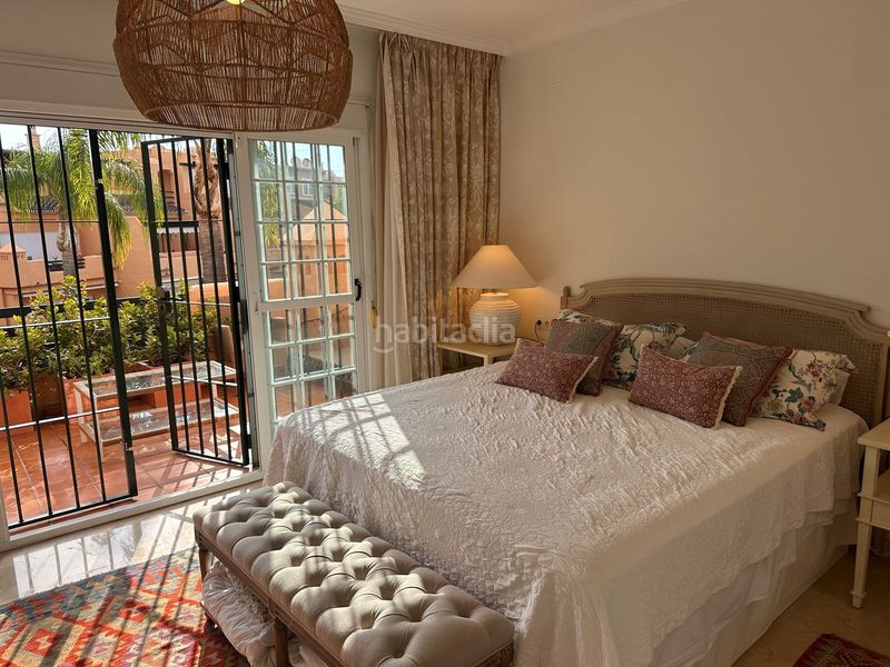 Foto b80b9a51-2085-4d46-8675-0877ecaafd03. Casa a schiera in calle de calomela 7 in Nagüeles Alto Marbella