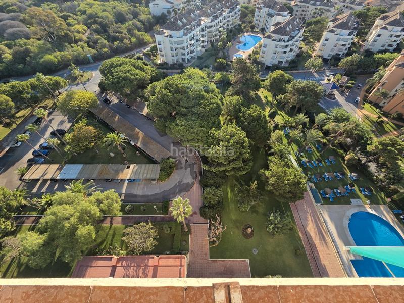 Foto b382b153-b55f-462e-823e-945c09c861ff. Estudi amb piscina a Romana Playa Marbella