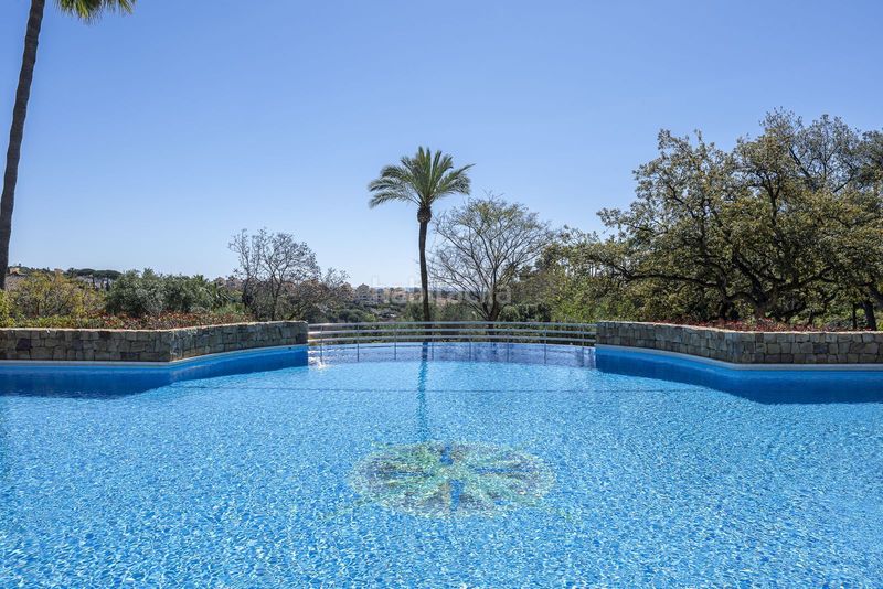Foto 0d44a3f0-cc79-4b9f-b489-0cdf6129949d. Apartament a avenida de las cumbres 9a a Elviria Marbella