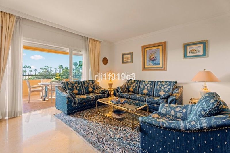Foto 8f673ace-1729-4c2c-a0cf-36a2c2325ba3. Apartament a avenida de las cumbres 9a a Elviria Marbella