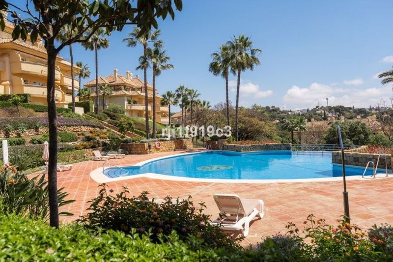 Foto d9dc99a0-0d38-4411-8543-3d4960924ca1. Apartament a avenida de las cumbres 9a a Elviria Marbella