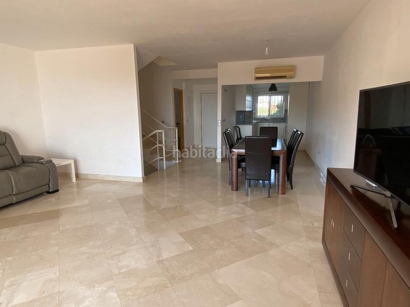 Foto 57a5c19a-7913-4387-a54f-a5f94f15267f. Casa a schiera con piscina in Chullera Manilva