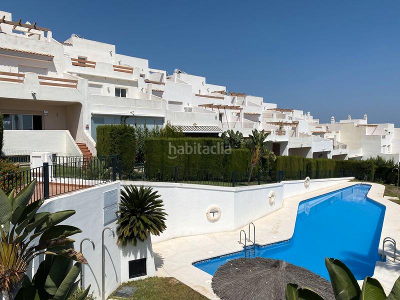 Foto aa3cf392-e1b0-49cf-bd11-cfadf22bb980. Casa adosada en Chullera Manilva