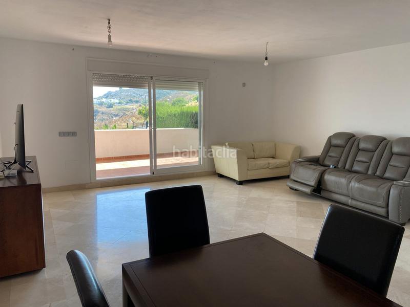 Foto 24fef717-6934-4b4c-b6a1-c0ce3ad2575d. Semi detached house with pool in Chullera Manilva