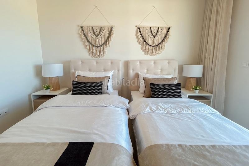 Foto 59187a59-3e77-44f9-a5ee-6dfa3379960a. Apartamento en calle concha méndez 14 en bahía de Casares Casares