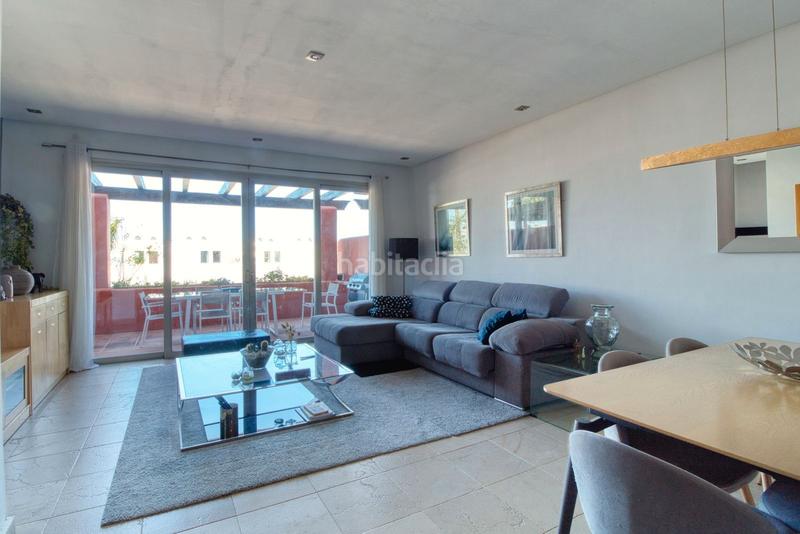 Foto d01b7fa4-33ed-478c-b984-3aaa74a97f91. Casa a schiera in avenida sierra nevada 20 in Chullera Manilva