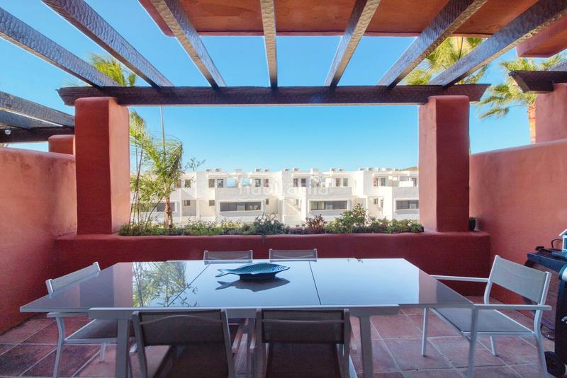 Foto 97c2e2e7-d4fd-443b-b924-4a48a66fc91a. Casa adosada en avenida sierra nevada 20 en Chullera Manilva