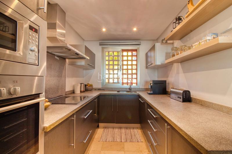 Foto ceccca05-a0e6-46f7-9c25-d54d8e46a389. Maison jumelée dans avenida sierra nevada 20 dans Chullera Manilva