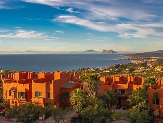 Semi detached house in Avenida sierra nevada 20