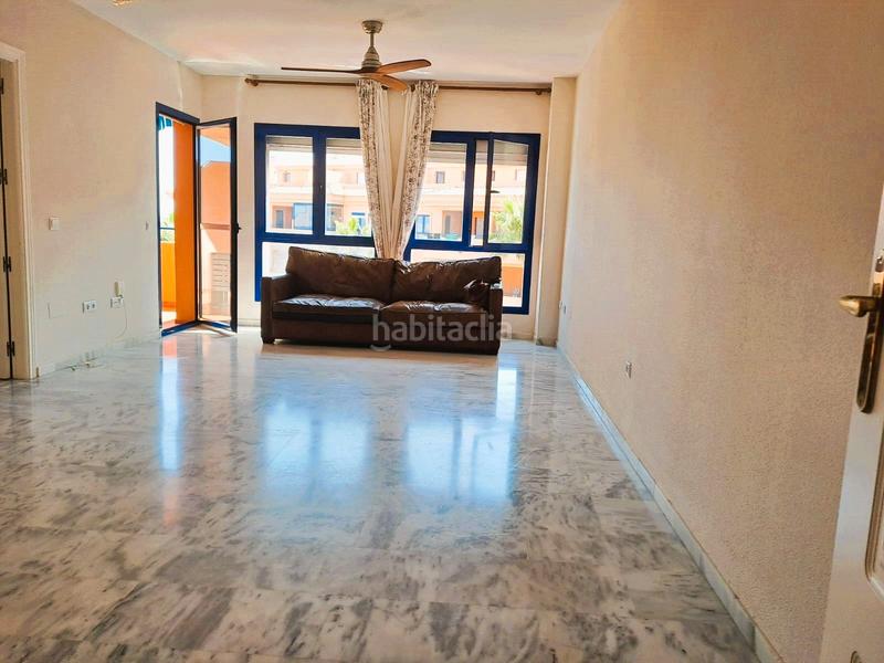 Foto 2458a6c4-fc1c-4472-bfeb-ab1163cdb655. Apartment with pool in Alcorrín Manilva