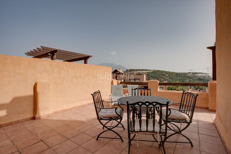 Foto 6cfe5ffb-9505-46a4-ba19-05caa075ab97. Apartament amb piscina a Casares pueblo Casares