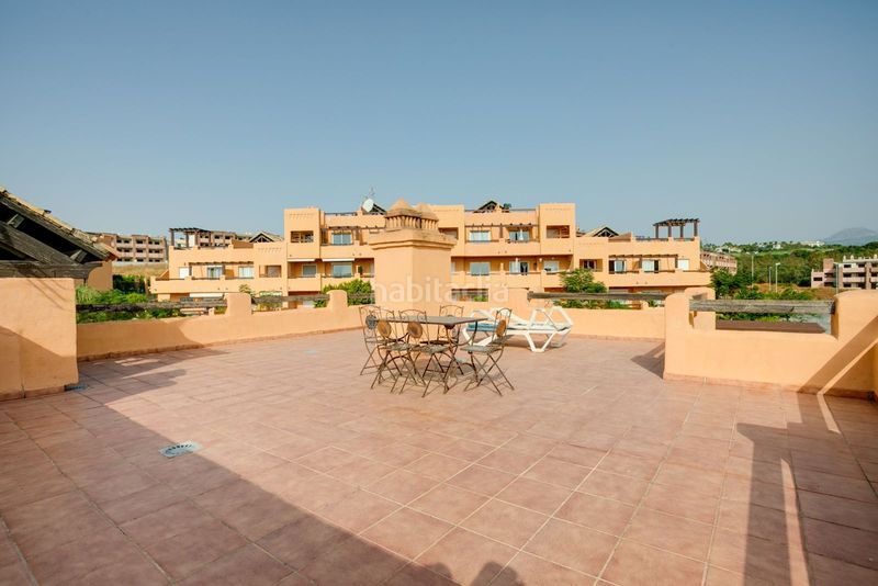 Foto bacfa371-bdbf-48c0-8bde-f57e2e481001. Apartament amb piscina a Casares pueblo Casares