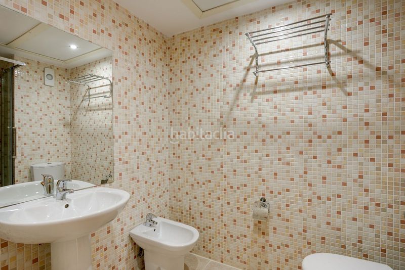 Foto ddd9b0db-beb6-474f-9dc9-3c0aa8da749e. Apartament amb piscina a Casares pueblo Casares