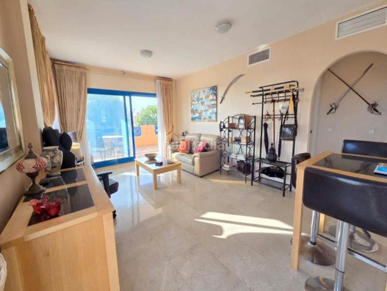 Foto 0f3fac76-8440-48f6-9b46-ade315ffb95e. Piccolo appartamento con parcheggio in La Duquesa Manilva