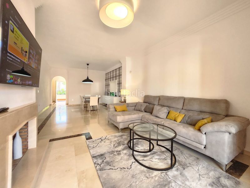 Foto ad84b05c-d402-4bef-96b4-928f3d32bd58. Apartament a avenida del prado 69 a Las Brisas Marbella