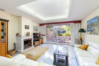 Semi detached house in Calle los granados 18