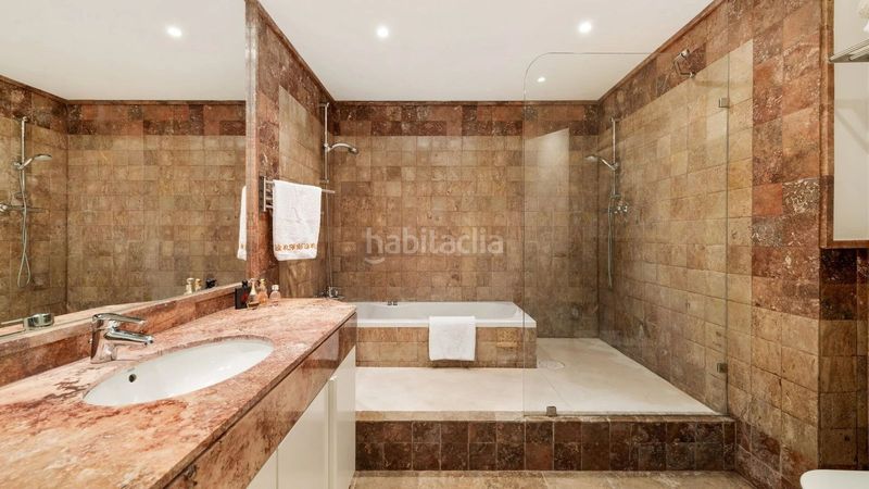 Foto 4decaea0-3212-41c0-bf2e-f56402df7a23. Apartament a calle sierra cazorla 77 a lomas de Marbella club Marbella