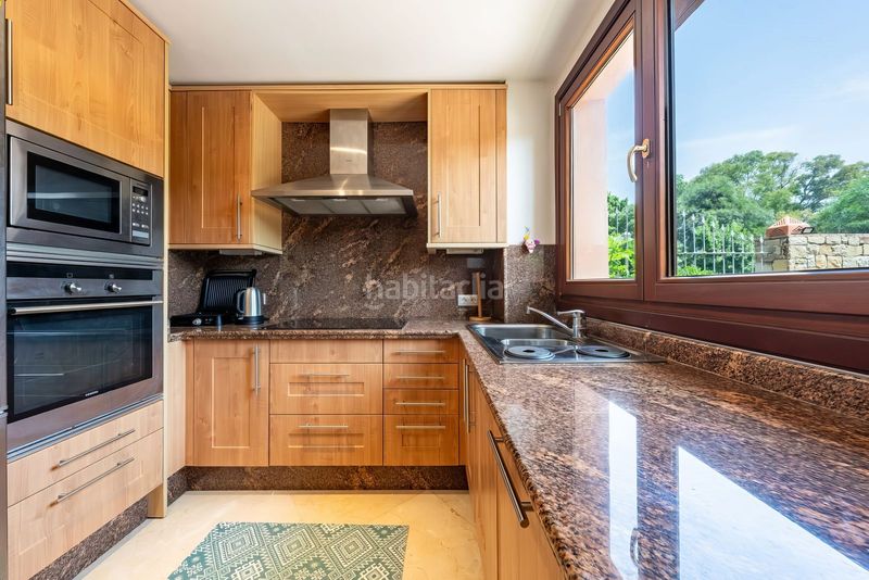 Foto 783deec9-fee4-4988-8145-a707a4a08432. Apartament a urbanizacion torre bermeja 23 a Guadalmansa Estepona