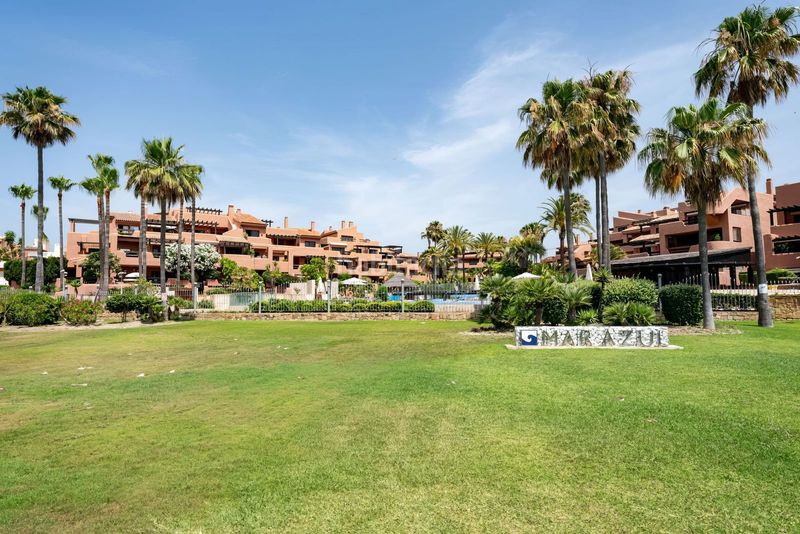 Foto efd2d36e-24fc-4dc6-bf40-deccc230b49f. Apartament a urbanizacion torre bermeja 23 a Guadalmansa Estepona