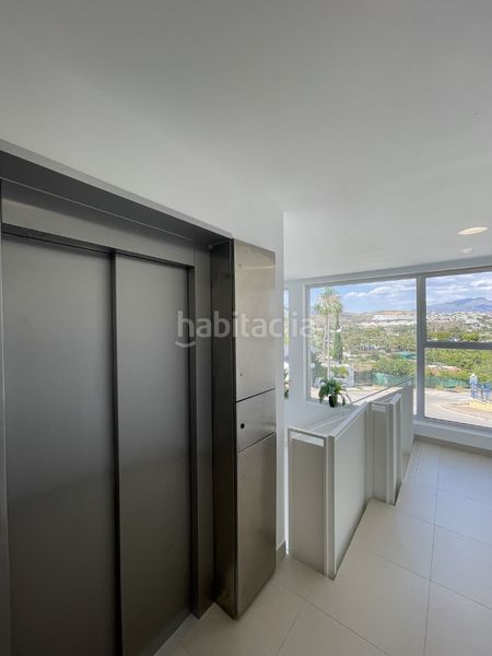 Foto 90196993-bac9-43c7-89aa-7f81cc72b8e8. Apartament a calle real 64 a Centro Estepona