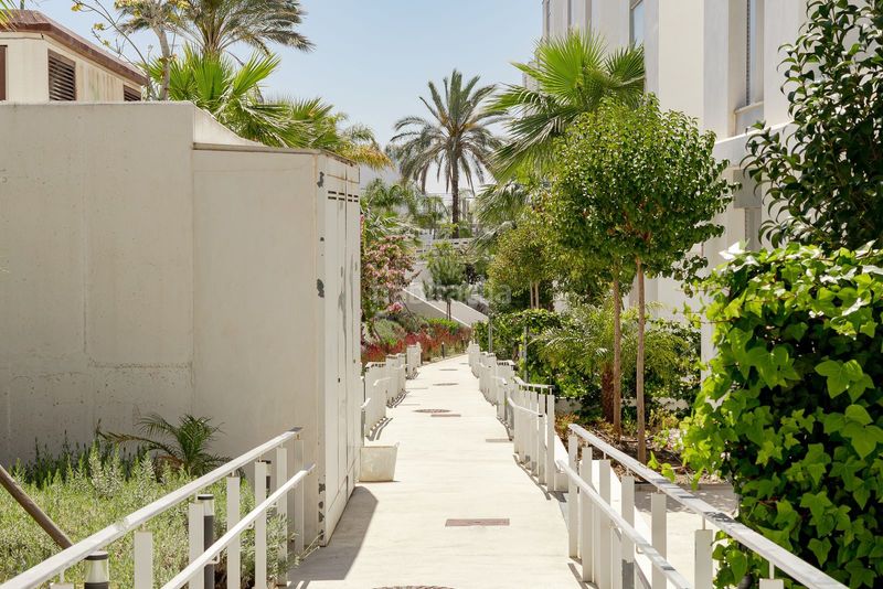 Foto a83b32bd-519b-44c1-8510-e3758f87de2b. Apartament a calle real 64 a Centro Estepona