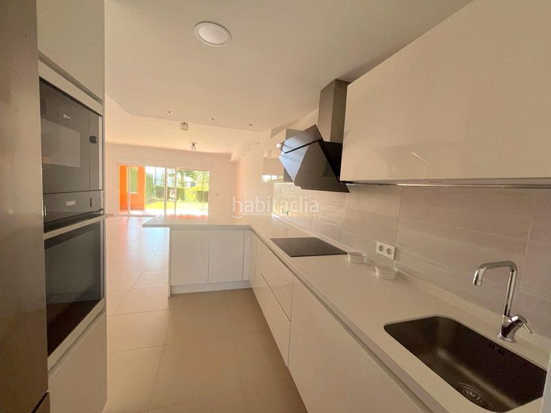 Foto 5a0839f5-85ba-4a84-9dfe-2e579d5071e3. Maison jumelée dans calle felisa de cortes 8d dans La Alquería Benahavís