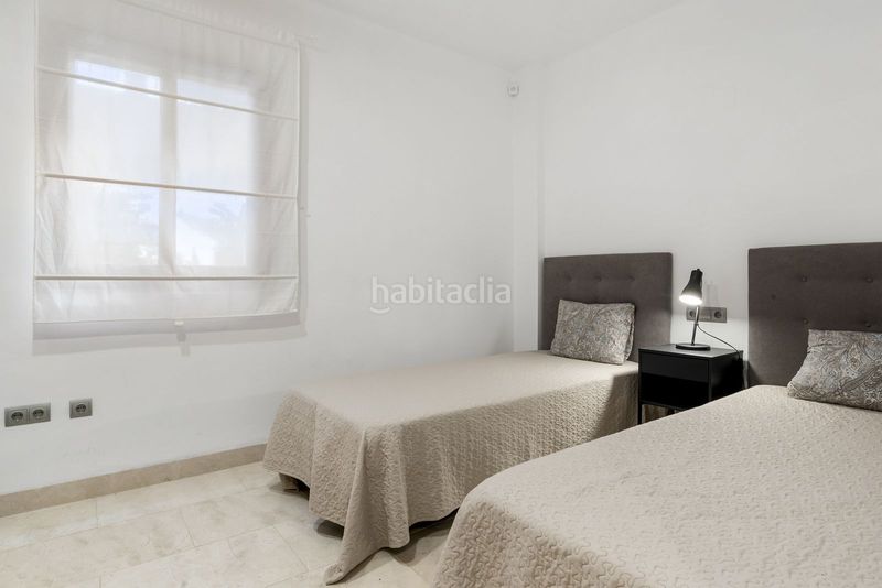 Foto 87605df1-874b-462c-a713-c5f191cc0cf8. Apartamento en calle torre campanillas 7 en El Paraíso Benahavís