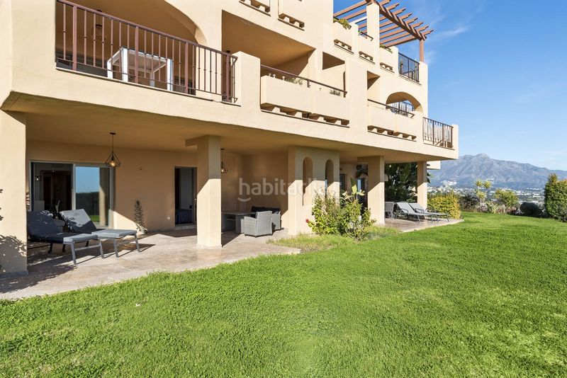 Foto e3ab4e74-e0c7-45d9-bcfc-ddc62e70f1b3. Apartamento en calle torre campanillas 7 en El Paraíso Benahavís