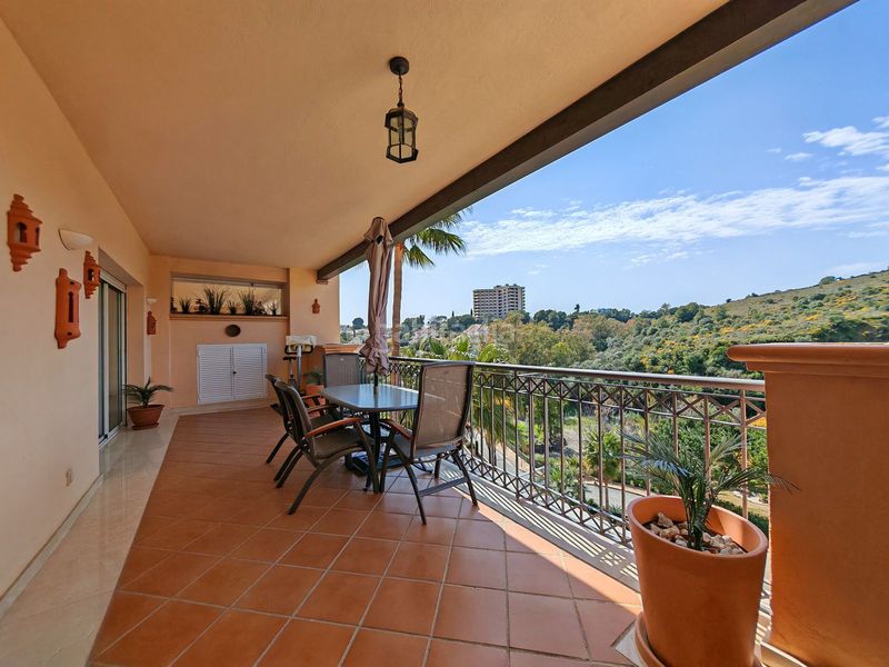 Foto 35517142-5365-4621-9724-23a34d2b1070. Appartement in urbanización golf Río Real 1d in Río Real Marbella