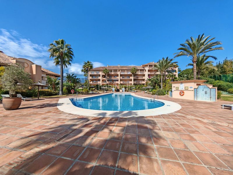 Foto 4e3bd1a0-b5c0-42c1-97a2-66f888089699. Appartement in urbanización golf Río Real 1d in Río Real Marbella